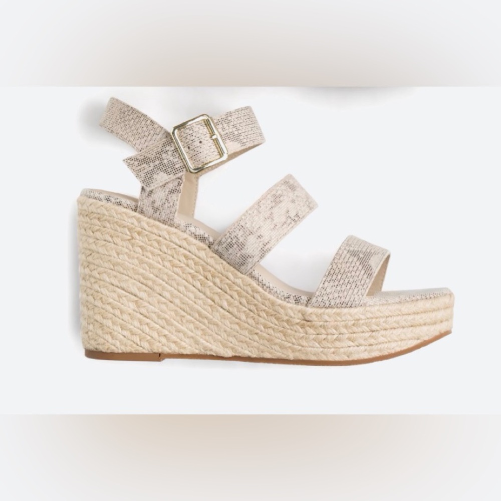 BC Footwear Vegan 7.5 Snack Bar Printed Wedge